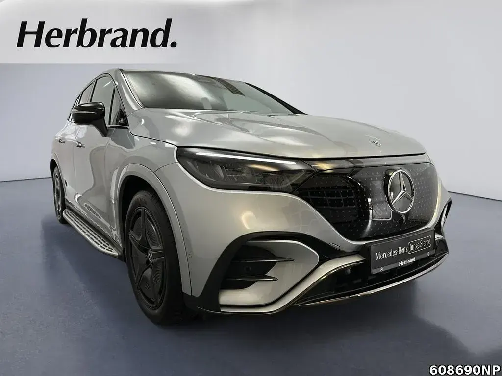 Gebraucht Mercedes EQE350 SUV AMG 214 kW (292 PS) 2026 Silber SUV