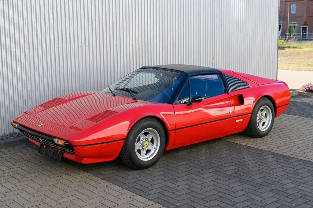 Second-hand Ferrari 308 205 CP (150 kW) 1980 Roșu Cabrio