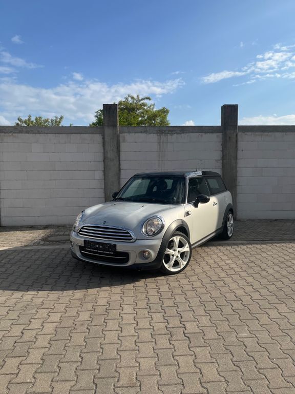 Weiß Gebraucht 2010 Mini Cooper Clubman Kombi | 3.390 € (Superpreis) - Bild 1/4