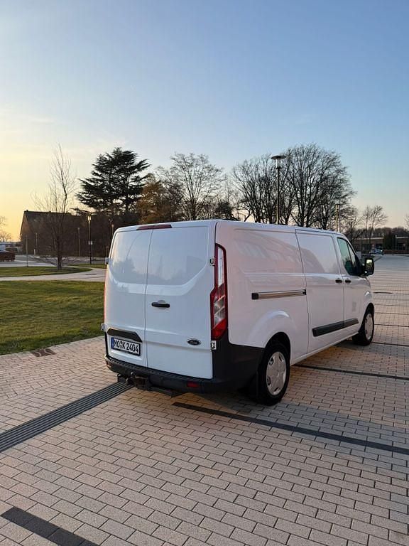 Gebraucht Ford Transit Custom 152 PS (111 kW) 2016 Weiß Van / Kleinbus