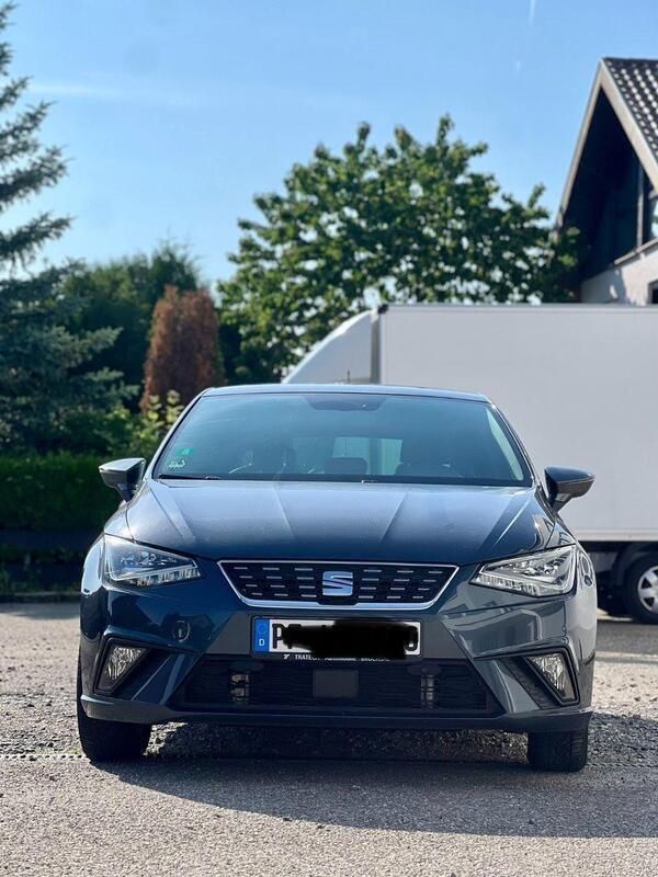 Grau Gebraucht 2019 Seat Ibiza Beats Kleinwagen | 16.000 € (Fairer Preis) - Bild 1/4