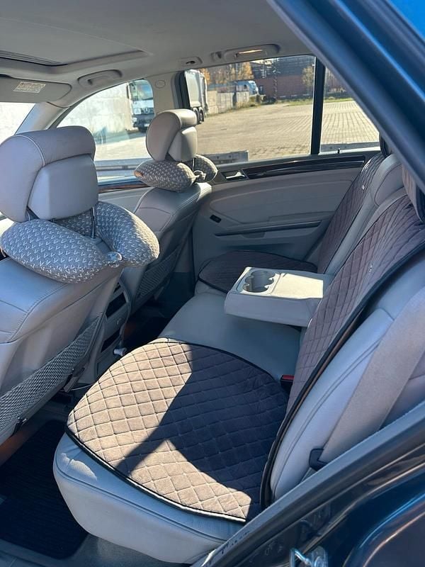 Gebraucht Mercedes ML350 211 PS (155 kW) 2011 Grau SUV