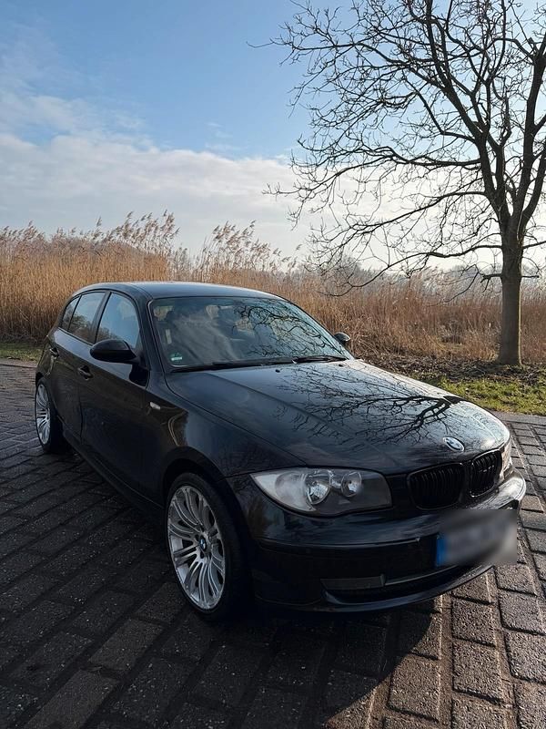 Gebraucht BMW 120 177 PS (130 kW) 2008 Schwarz Kleinwagen