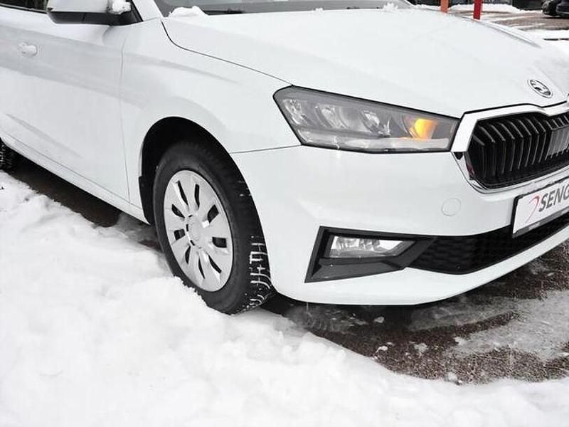 Gebraucht Skoda Fabia Selection 116 PS (85 kW) 2024 Moonweiß perleffekt Kleinwagen
