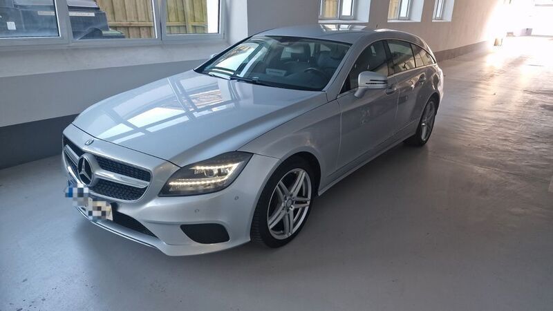 Silber metallic Gebraucht 2016 Mercedes CLS250 Shooting Brake Kombi | 17.500 € (Fairer Preis) - Bild 1/4