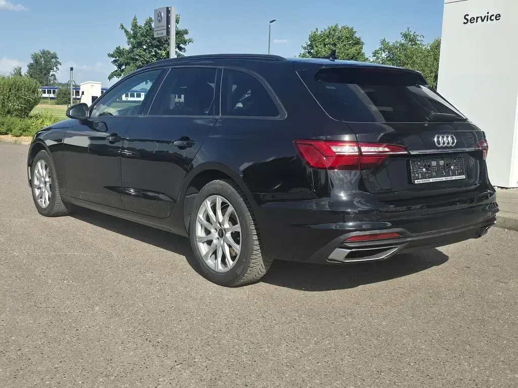 Gebraucht Audi A4 150 PS (110 kW) 2022 Schwarz Kombi