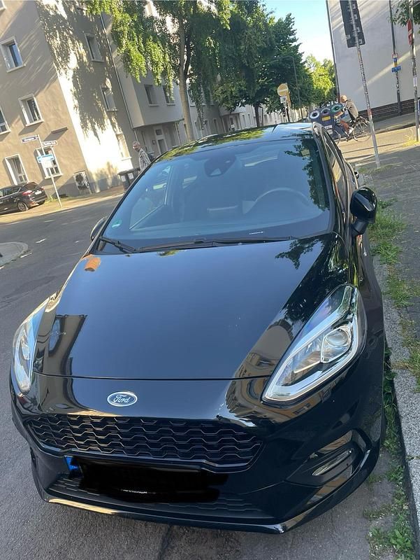 Gebraucht Ford Fiesta 101 PS (74 kW) 2019 Schwarz Kleinwagen