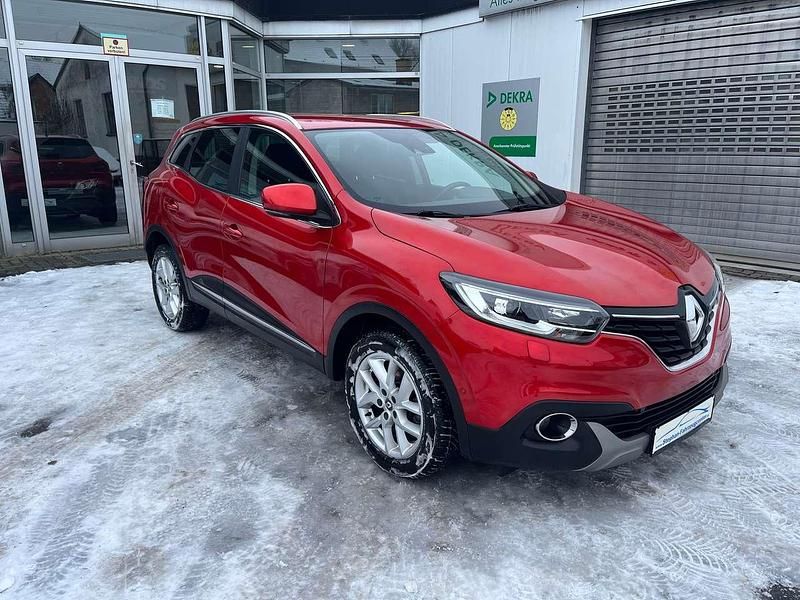 Gebraucht Renault Kadjar XMOD 131 PS (96 kW) 2016 Weinrotmetallic SUV