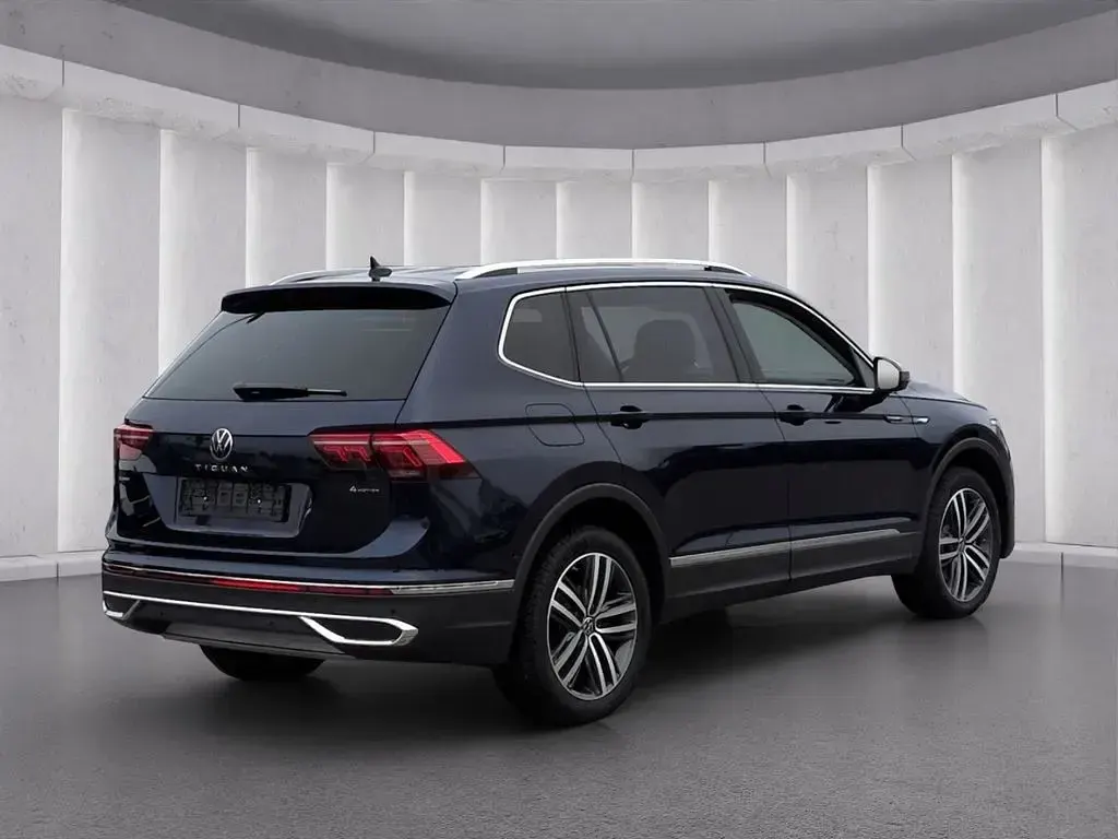 Gebraucht VW Tiguan Allspace Elegance 190 PS (139 kW) 2024 Blau SUV