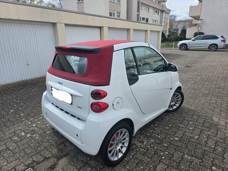 Gebraucht Smart ForTwo Cabrio 71 PS (52 kW) 2012 Weiß Cabrio