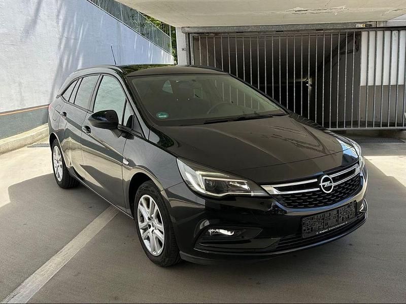 Schwarz Gebraucht 2018 Opel Astra Edition Kombi | 6.990 € (Guter Preis) - Bild 1/4