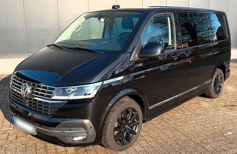 Second-hand VW Multivan Generation Six 204 CP (150 kW) 2021 Negru Monovolum