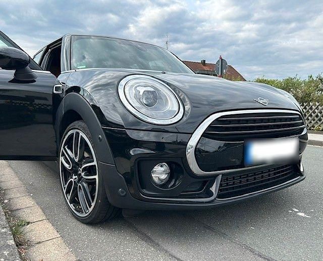Second-hand Mini Cooper D 150 CP (110 kW) 2018 Negru Hatchback