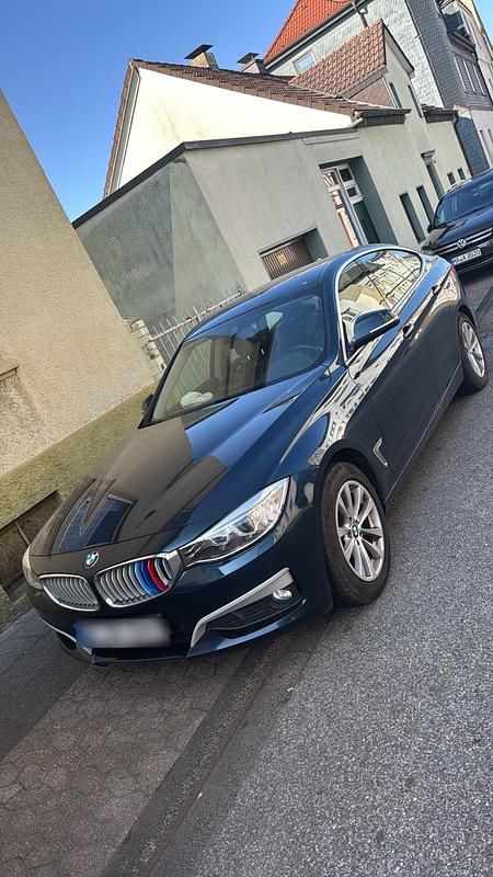 Gebraucht BMW 320 189 PS (139 kW) 2014 Blau Limousine
