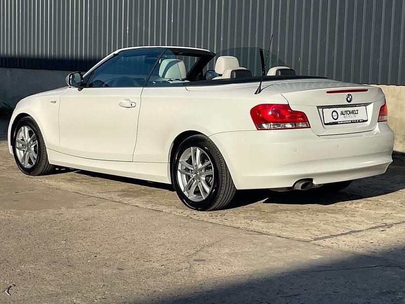 Gebraucht BMW 120 Cabriolet Sport Line 170 PS (125 kW) 2013 Weiß Cabrio