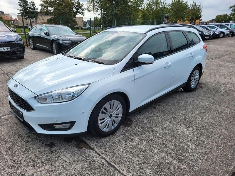 Weiß Gebraucht 2018 Ford Focus Business Edition Kombi | 7.500 € (Fairer Preis) - Bild 1/4