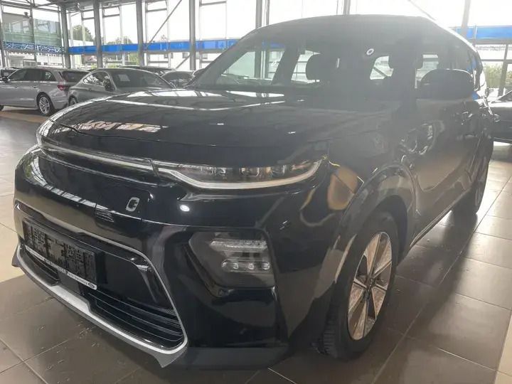 Schwarz Gebraucht 2021 Kia Soul EV Edition 7 SUV | 13.900 € (Guter Preis) - Bild 1/4