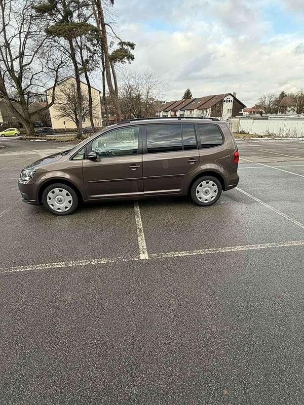 Gebraucht VW Touran Match 140 PS (102 kW) 2012 Braun Van / Kleinbus