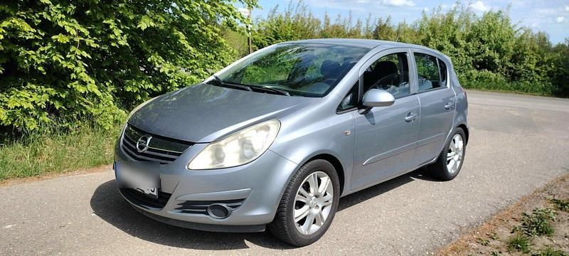 Silber Gebraucht 2006 Opel Corsa Kleinwagen | 1.200 € (Guter Preis) - Bild 1/4