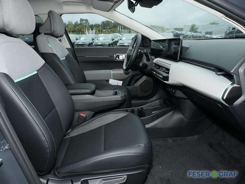 Neu Kia EV4 Earth 150 kW (204 PS) 2026 Grau (pentametal grau) Limousine