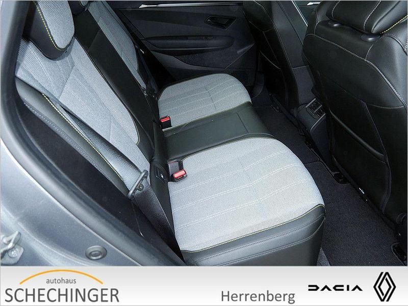 Używany Renault Mégane Techno 160 kW (218 KM) 2023 Szary Sedan/Limuzyna
