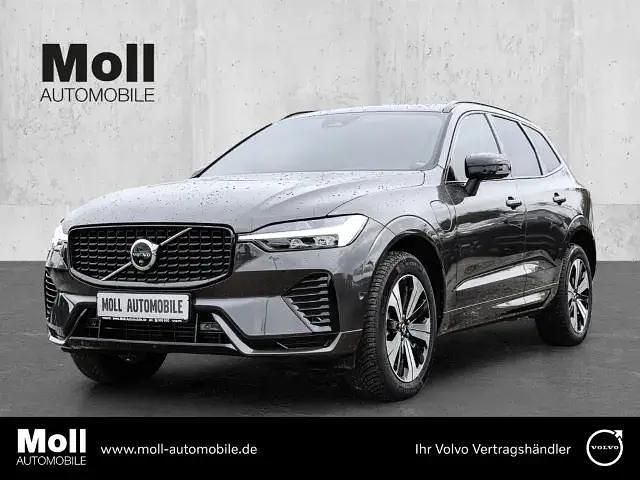 Platinum grey metallic Gebraucht 2023 Volvo XC60 Plus SUV | 50.480 € (Fairer Preis) - Bild 1/4