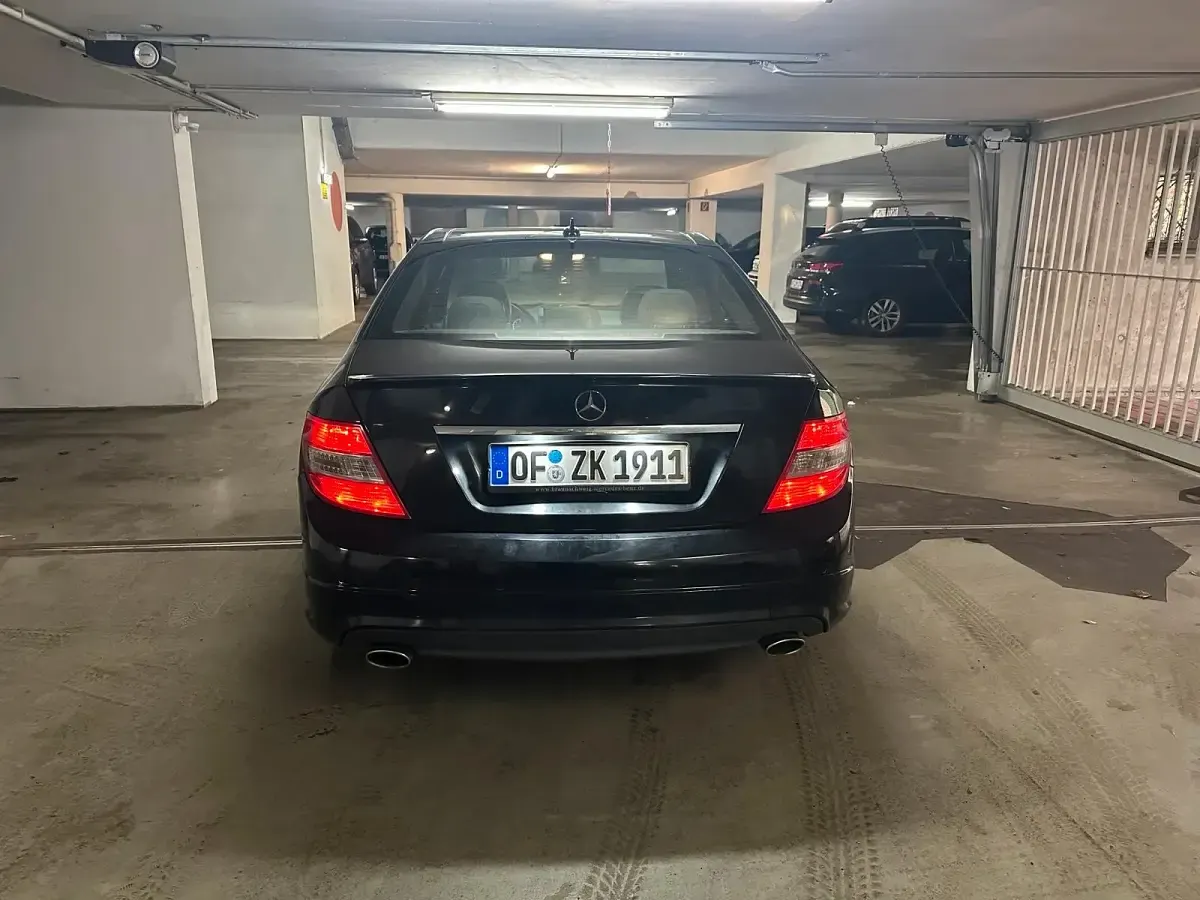 Gebraucht Mercedes C320 224 PS (164 kW) 2008 Schwarz Limousine