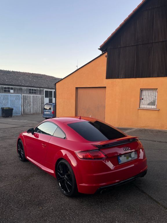 Rot Gebraucht 2017 Audi TTS Ambiente Coupé | 26.990 € (Fairer Preis) - Bild 1/4