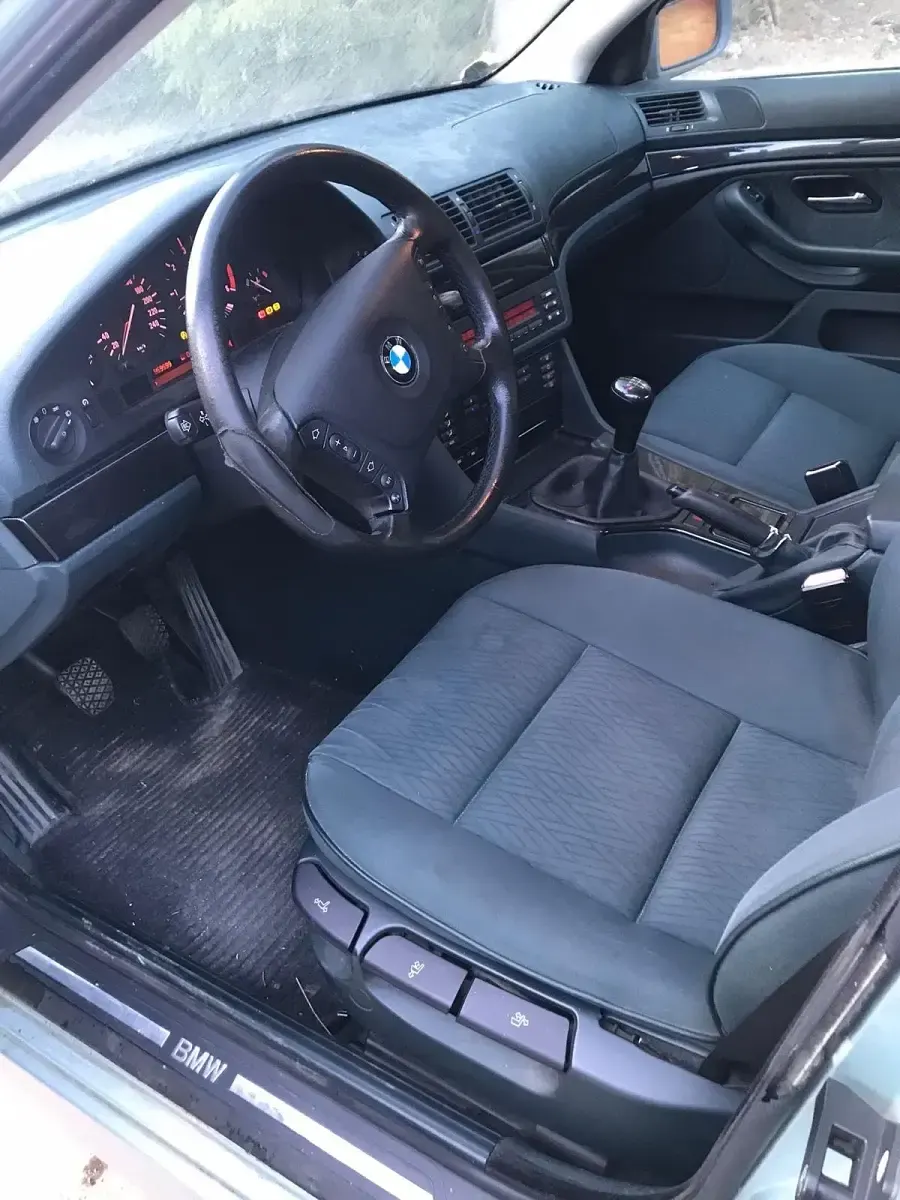 Gebraucht BMW 525 136 PS (100 kW) 2002 Silber Limousine