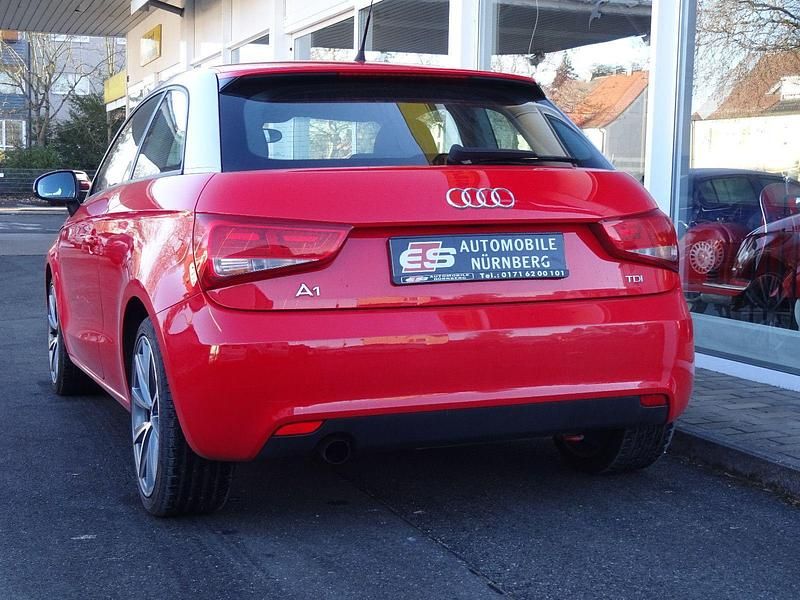 Second-hand Audi A1 Ambition 105 CP (77 kW) 2011 Roșu Hatchback