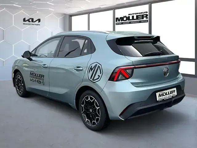 Neu MG MG4 EV 117 kW (160 PS) 2026 Hellgrau Kleinwagen