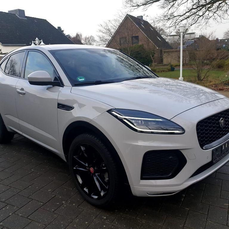 Grau Gebraucht 2022 Jaguar E-Pace R-Dynamic SUV | 23.500 € (Guter Preis) - Bild 1/4