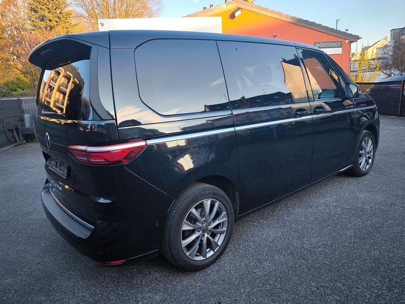 Gebraucht VW Multivan Style 204 PS (150 kW) 2022 Deep black perleffekt Van