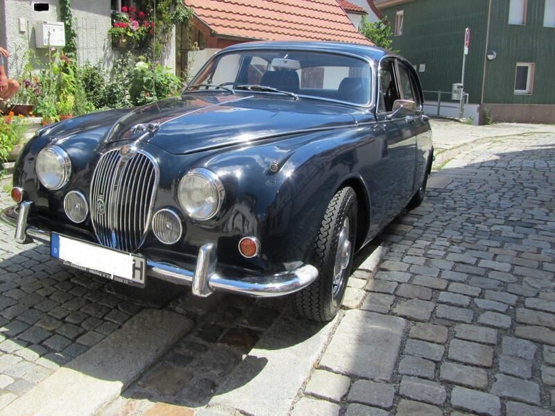 Blau Gebraucht 1968 Jaguar MK II Limousine | 24.900 € - Bild 1/4