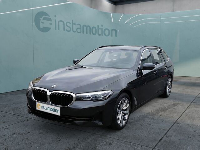 Grau Gebraucht 2023 BMW 520 Kombi | 49.780 € (Teuer) - Bild 1/2