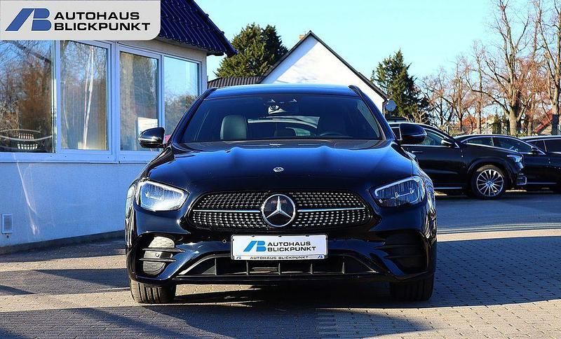 Gebraucht Mercedes E300 AMG 306 PS (225 kW) 2022 Schwarz Limousine