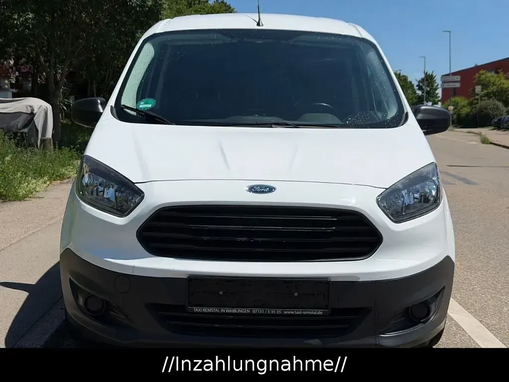 Gebraucht Ford Transit Basis 75 PS (55 kW) 2018 Weiß Van / Kleinbus