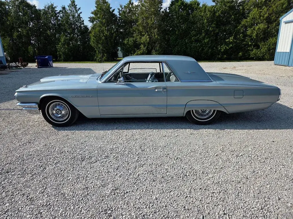 Gebraucht Ford V8 300 PS (220 kW) 1964 Blau Coupé