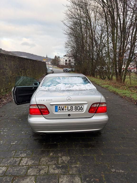 Gebraucht Mercedes CLK200 Avantgarde 163 PS (119 kW) 2001 Silber Coupé
