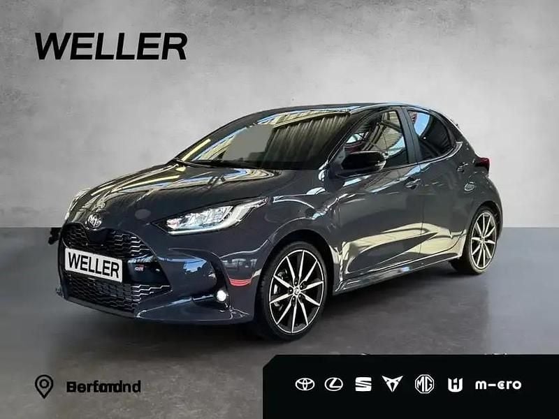 Grau Neu 2025 Toyota Yaris Hybrid Kleinwagen | 29.590 € (Fairer Preis) - Bild 1/3