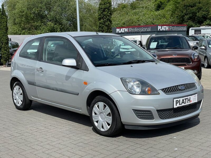 Gebraucht Ford Fiesta 80 PS (58 kW) 2008 Silber Kleinwagen