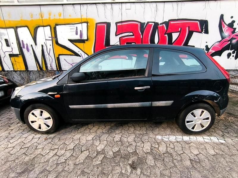 Gebraucht Ford Fiesta 60 PS (44 kW) 2006 Schwarz Kleinwagen
