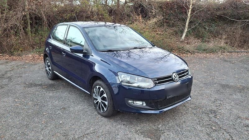 Blau Gebraucht 2012 VW Polo Kleinwagen | 3.990 € (Fairer Preis) - Bild 1/4