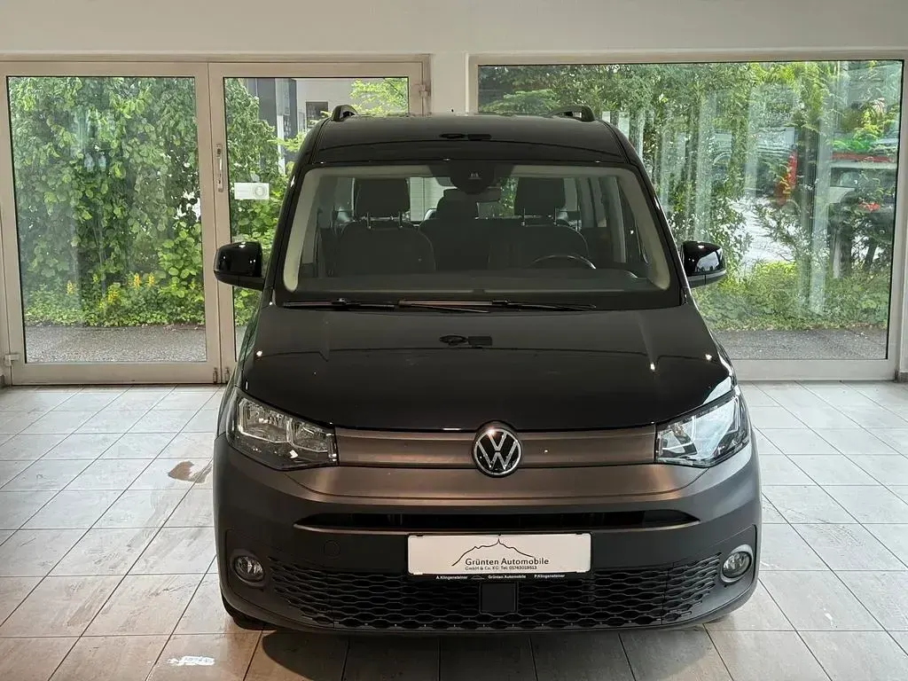 Gebraucht VW Caddy 122 PS (89 kW) 2022 Schwarz Van / Kleinbus