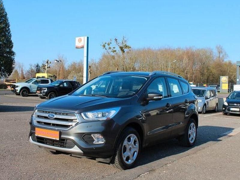 Gebraucht Ford Kuga Cool & Connect 150 PS (110 kW) 2017 Grau SUV