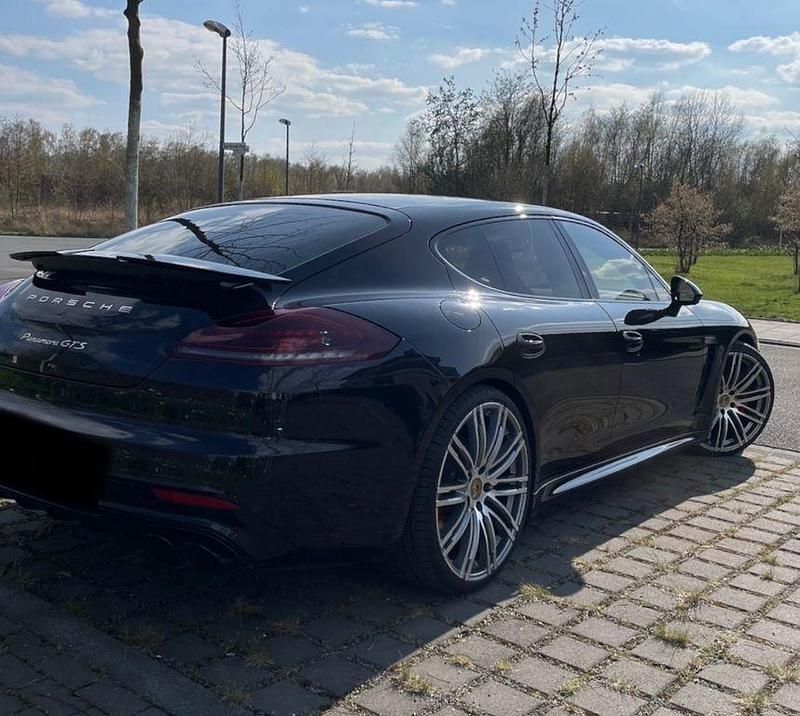 Gebraucht Porsche Panamera Chrono 441 PS (324 kW) 2015 Schwarz Kleinwagen