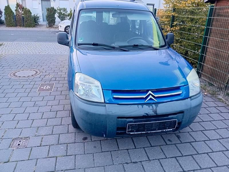 Blau Gebraucht 2006 Citroën Berlingo Van / Kleinbus | 950 € - Bild 1/4