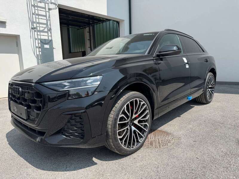 Mythosschwarz metallic Neu 2025 Audi Q8 S-Line SUV | 90.440 € (Superpreis) - Bild 1/4