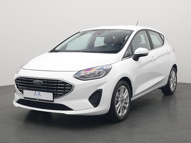 Weiß Gebraucht 2022 Ford Fiesta Titanium Kleinwagen | 17.290 € (Guter Preis) - Bild 1/3