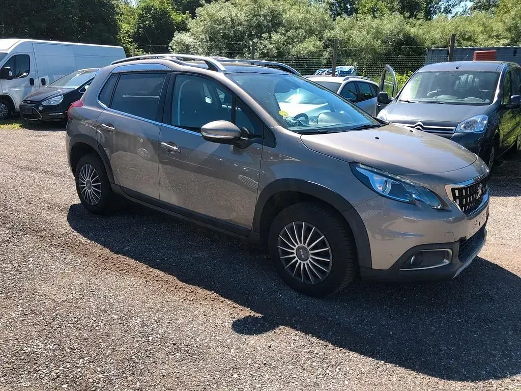 Gebraucht Peugeot 2008 Allure 99 PS (72 kW) 2017 Grau SUV